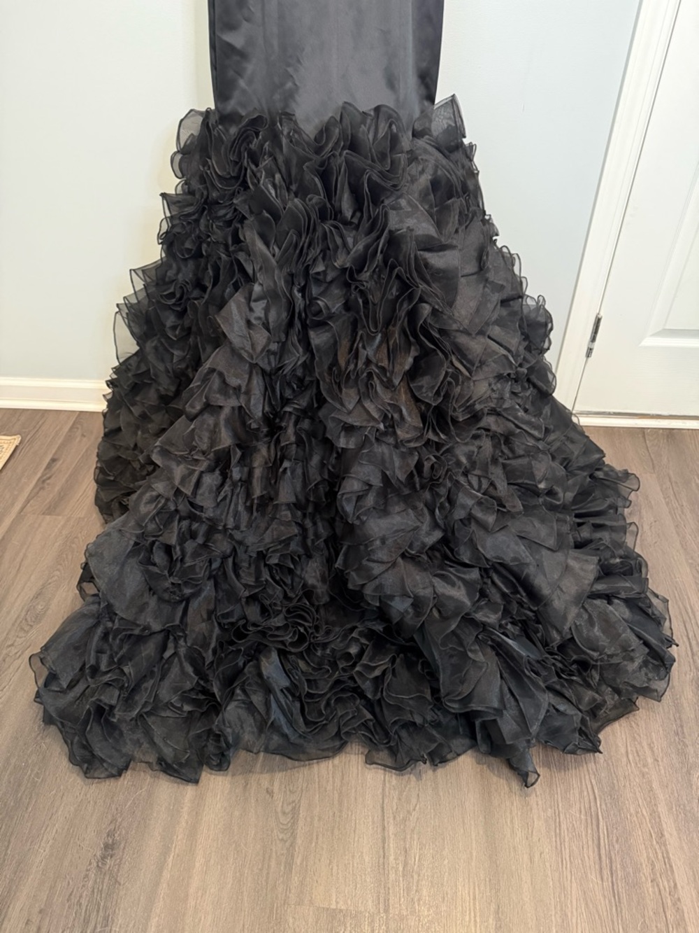 Sherri Hill 51678 Black Tulle Ruffle Mermaid Gown Size 4 - Picture 12 of 13